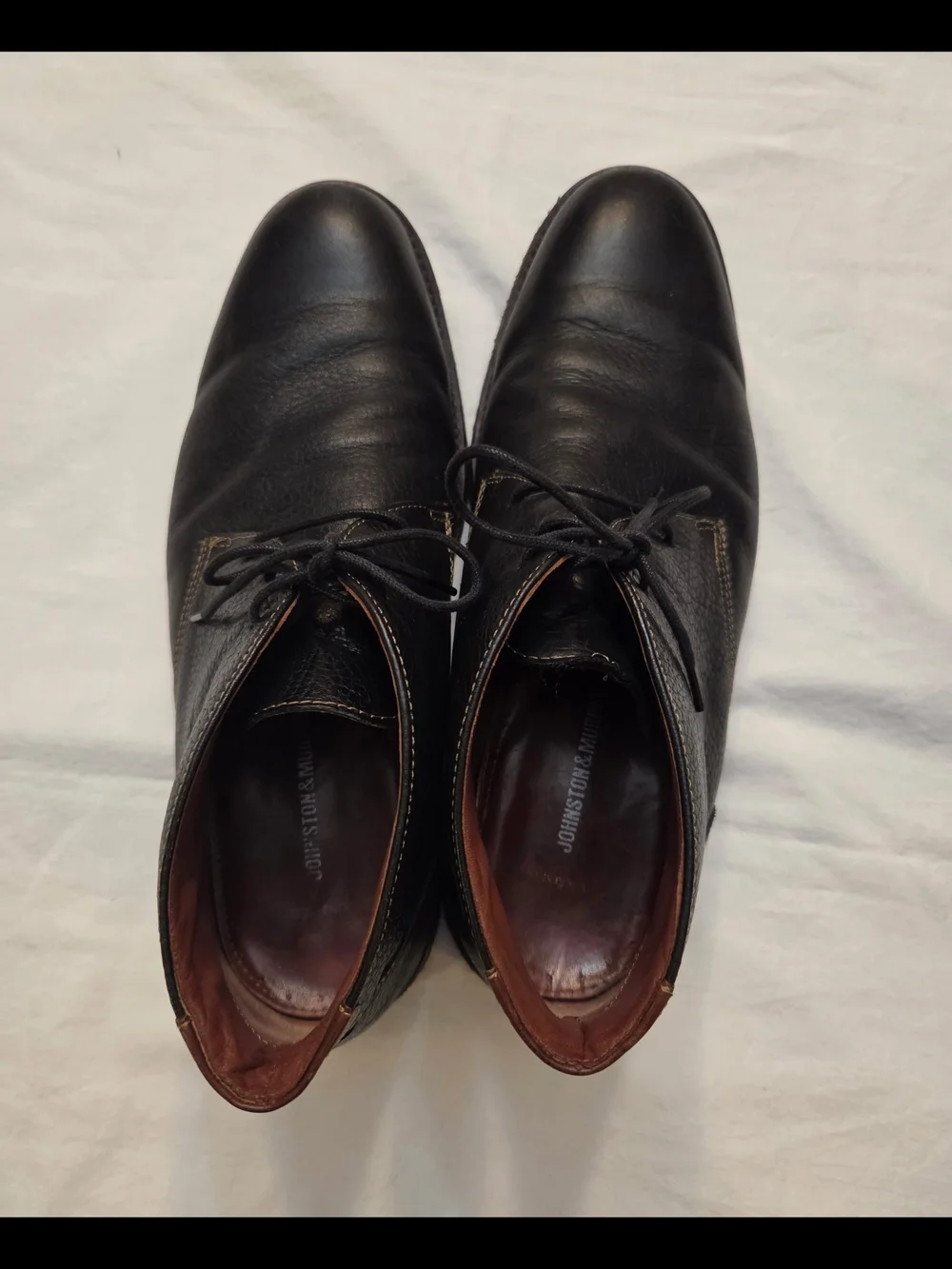 Johnston & Murphy Black Leather Lace-Up Chukka Boots